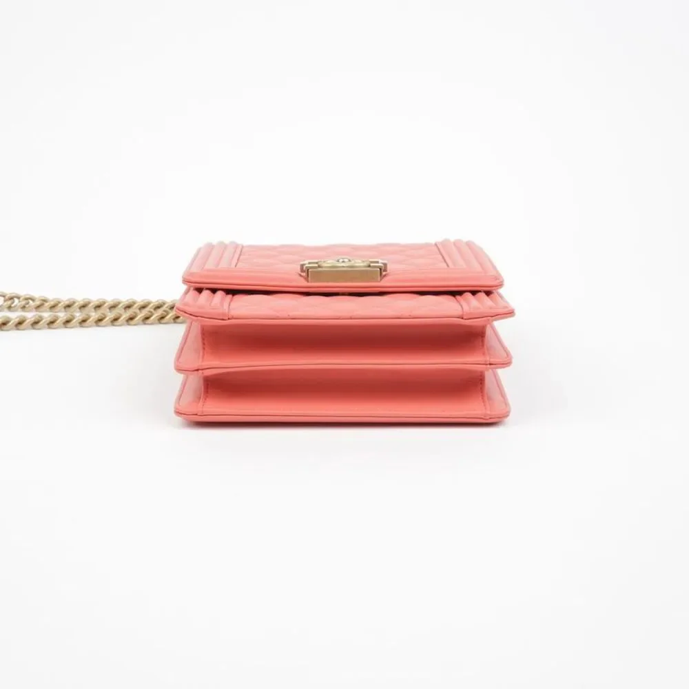 CHANEL details gender
